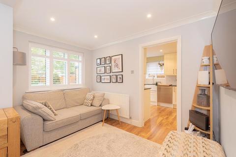 19 Berry Meade, Ashtead, KT21 1SF