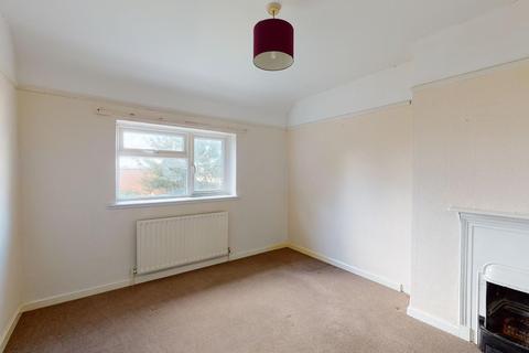 42 Cowdray Square, Deal, CT14 9ES