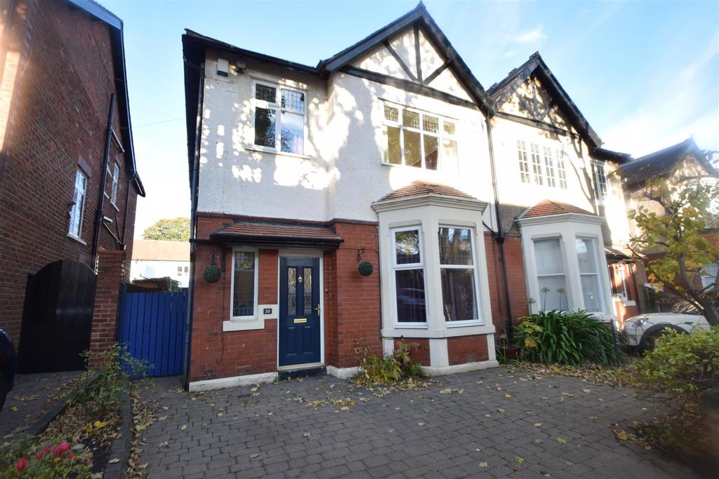 Kings Road, Whitley Bay 4 bed semidetached house £550,000