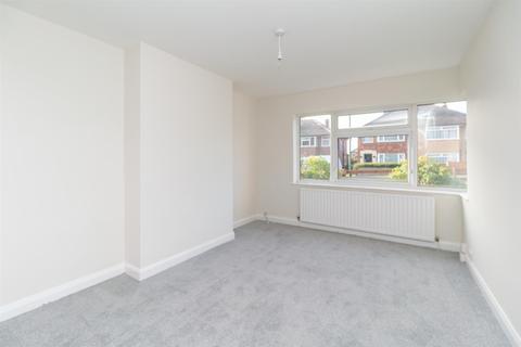 68 Heatherley Drive, Nottingham, NG6 0FN
