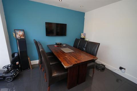 52 Avonhead Close, Horwich, Bolton, BL6 5QD