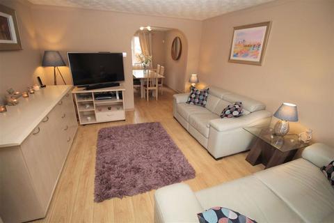 15 Braeview Road, Paisley, PA2 8PR