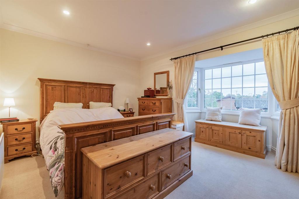 8483006-interior30.jpg