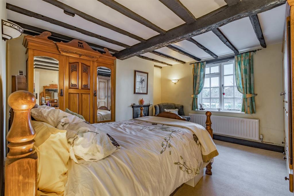 8483006-interior27.jpg