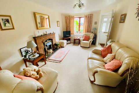 37 Combroke Grove, Hatton Park, Warwick, CV35 7TG