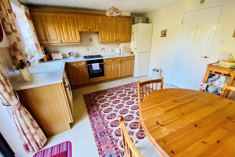 37 Combroke Grove, Hatton Park, Warwick, CV35 7TG