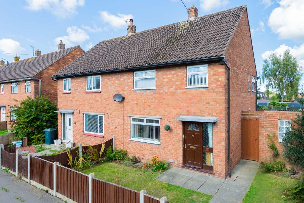 Springfield Green, Shrewsbury SY2 6LJ 3 bed semidetached house £195,000