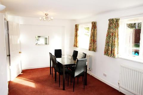 4 bedroom flat to rent, Beverley Gardens, Wembley,HA9 9RA