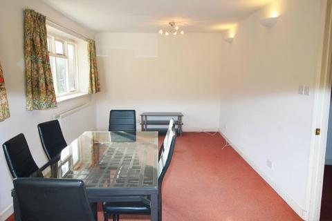 4 bedroom flat to rent, Beverley Gardens, Wembley,HA9 9RA