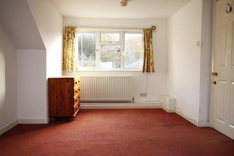 4 bedroom flat to rent, Beverley Gardens, Wembley,HA9 9RA