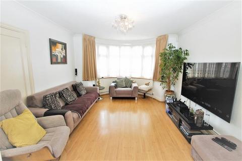 4 bedroom semi-detached house for sale, Regal Way, Kenton, HA3 0SG