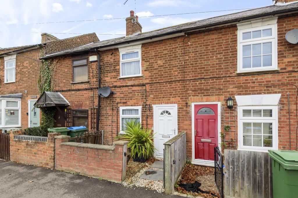 Weston Road, Aston Clinton, HP22 1 bed terraced house £275,000
