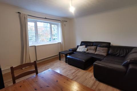 48 Bevill Square, Salford, M3 6BB