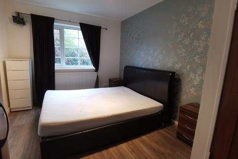 48 Bevill Square, Salford, M3 6BB