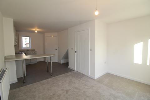 2 bedroom terraced house to rent, Channings Drive, Exeter