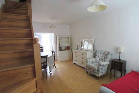 1 West Street Lane, Carshalton, SM5 2PY