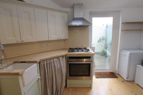 1 West Street Lane, Carshalton, SM5 2PY
