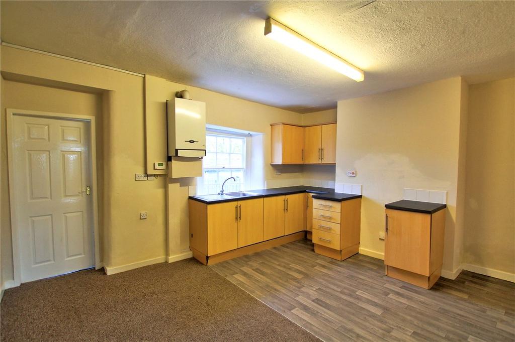 High Bondgate, Auckland, DL14 2 bed terraced house £80,000
