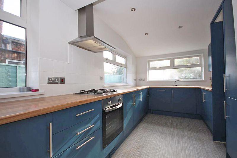 DUGARD ROAD, CLEETHORPES 3 bed semidetached house £164,950
