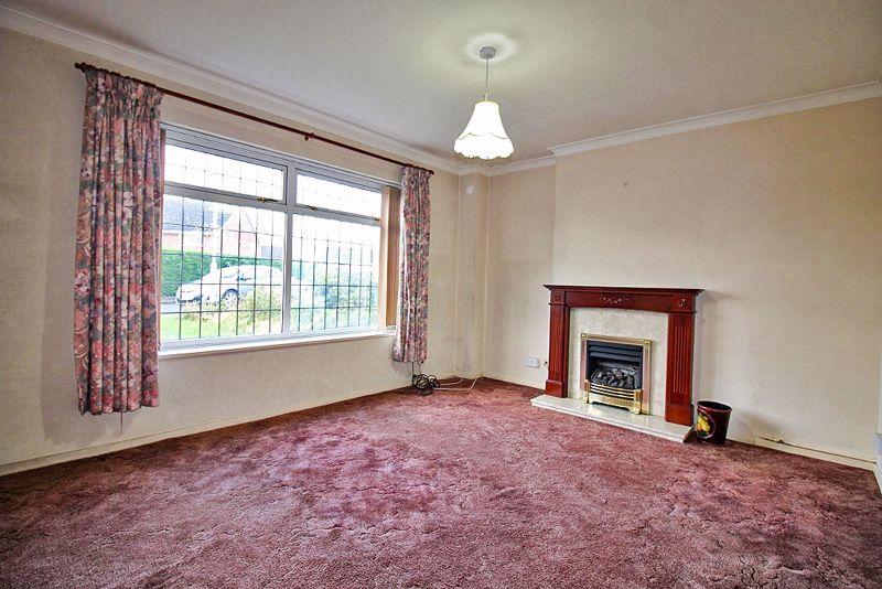 Grovelands Crescent, Wolverhampton 3 bed semidetached house £179,950