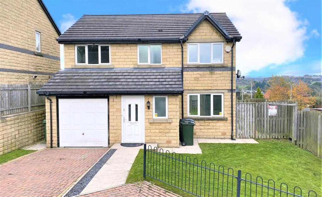 Cedar Close, Bradford 4 bed detached house - £1,000 pcm (£231 pw)