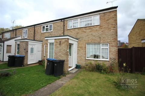 47 Peacocks, Harlow, CM19 5NY