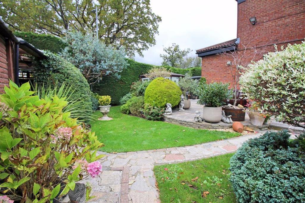 Neagle Close, Borehamwood, Herts 4 bed end of terrace house £619,950