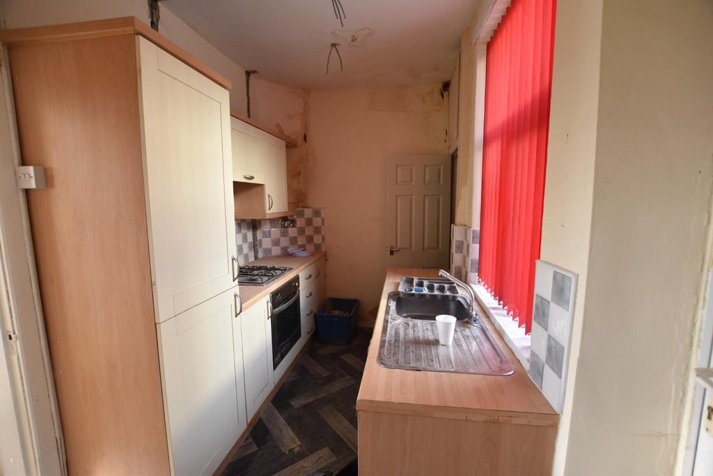 Stockbridge Road, Padiham, Burnley 2 bed house £60,000