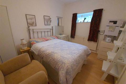 4 bedroom detached bungalow for sale - Rosevale, Heald Green