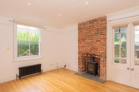 9 Worple Road, Epsom, KT18 5EW