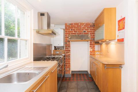 9 Worple Road, Epsom, KT18 5EW