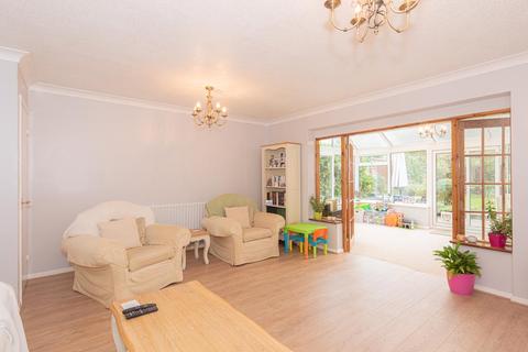 3 Marneys Close, Epsom, KT18 7HR