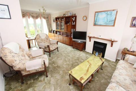 57 Heathcote Grove, London, E4 6SB