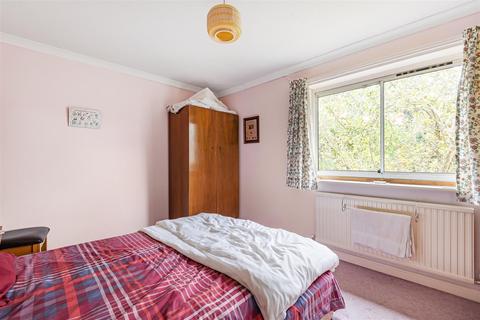 2 Coplestons, Trull, Taunton, TA3 7LP