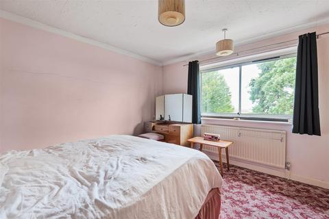 2 Coplestons, Trull, Taunton, TA3 7LP