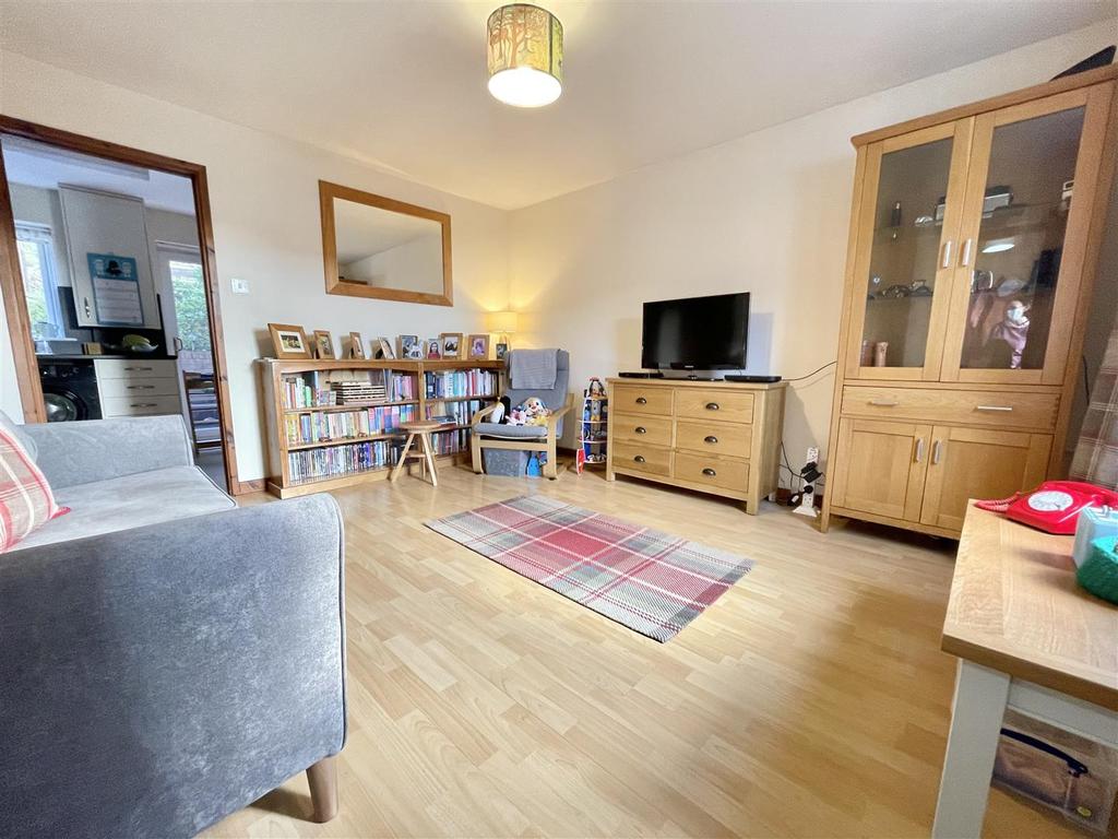 Maes Crugiau, Rhydyfelin, Aberystwyth 2 bed semidetached house £185,000