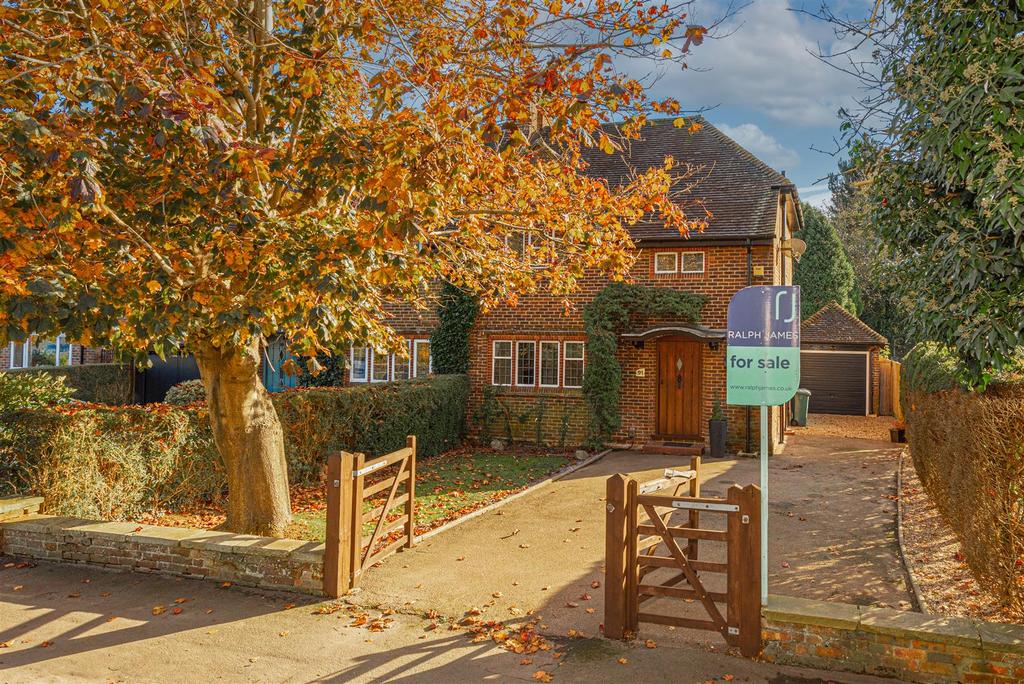 London Road South, Merstham, Redhill 3 bed house £675,000