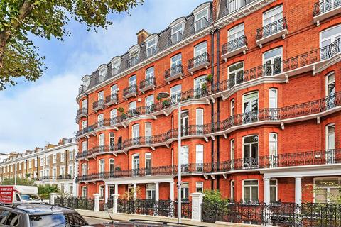 undefined, Drayton Gardens, Chelsea SW10