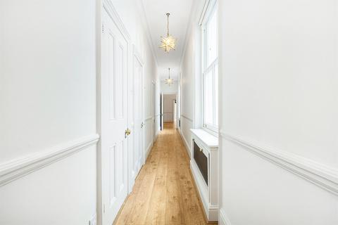 undefined, Drayton Gardens, Chelsea SW10