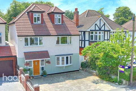 28 Park Drive, Romford, RM1 4LH