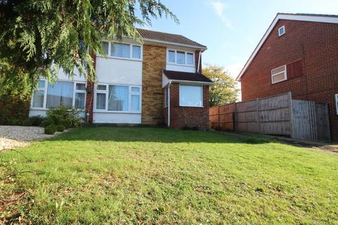 3 bedroom semi-detached house to rent, Stamford Rd, Maidenhead, SL6