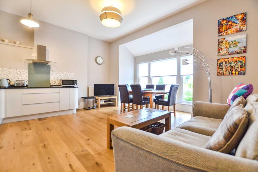 Eldorado Road, Cheltenham, Gloucestershire 2 bed apartment £399,950