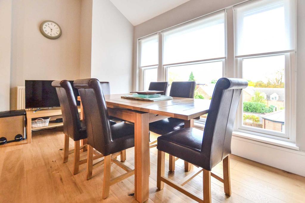 Eldorado Road, Cheltenham, Gloucestershire 2 bed apartment £399,950