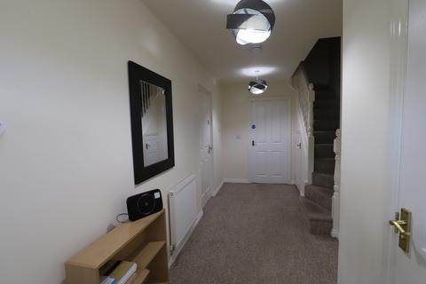 5 bedroom townhouse to rent - Gadwall Croft, Milners Green, Newcastle-under-Lyme, ST5