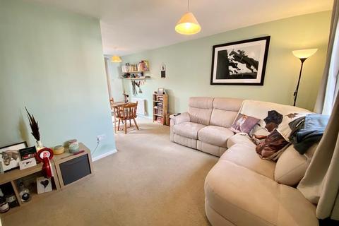 13 Addymore, Cam, Dursley, GL11 5UY