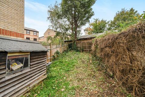 60 Edmeston Close, London, E9 5TL