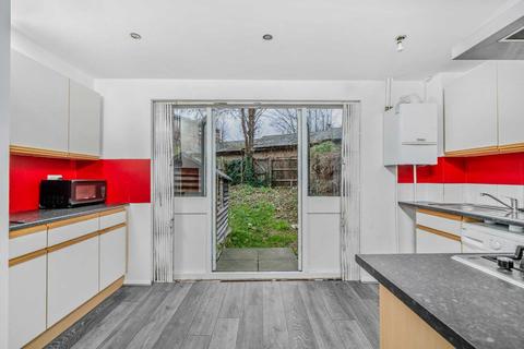 60 Edmeston Close, London, E9 5TL