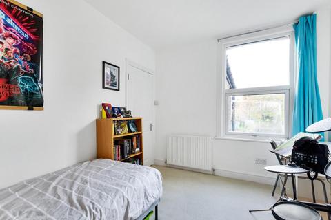 23 Croft Road, Bromley, BR1 4DR