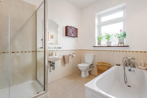 202 Westmount Road, Eltham, London, SE9 1XQ