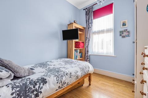 202 Westmount Road, Eltham, London, SE9 1XQ